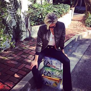 Charissa Thompson feet photo thumbnail