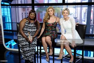 Charissa Thompson feet photo thumbnail