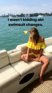 Charissa Thompson feet photo thumbnail