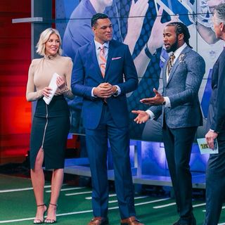Charissa Thompson feet photo thumbnail