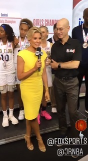 Charissa Thompson feet photo thumbnail