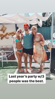 Charissa Thompson feet photo thumbnail