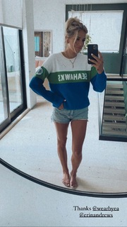 Charissa Thompson feet photo thumbnail