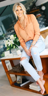 Charissa Thompson feet photo thumbnail