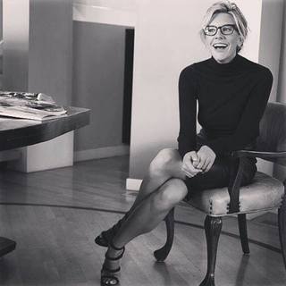 Charissa Thompson feet photo thumbnail