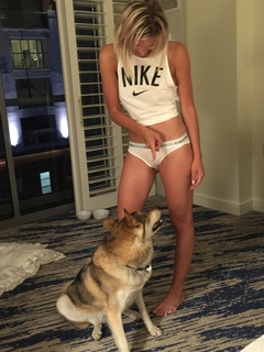 Charissa Thompson feet photo thumbnail