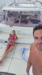 Charissa Thompson feet photo thumbnail