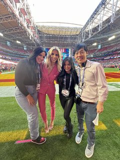 Charissa Thompson feet photo thumbnail
