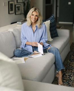 Charissa Thompson feet photo thumbnail