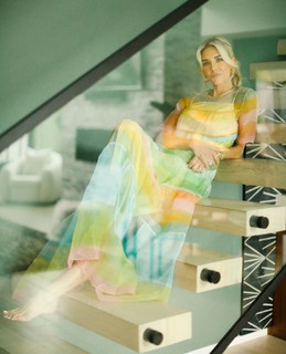 Charissa Thompson feet photo thumbnail