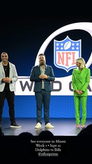 Charissa Thompson feet photo thumbnail