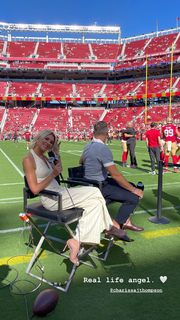 Charissa Thompson feet photo thumbnail