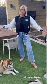 Charissa Thompson feet photo thumbnail
