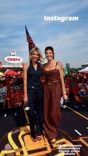 Charissa Thompson feet photo thumbnail