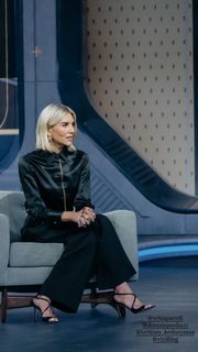 Charissa Thompson feet photo 5