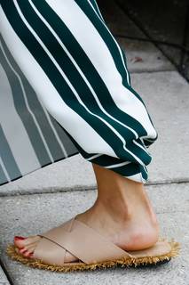 Charlee Fraser feet photo 20