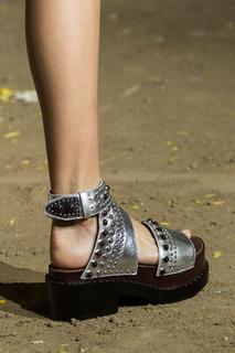 Charlee Fraser feet photo 10