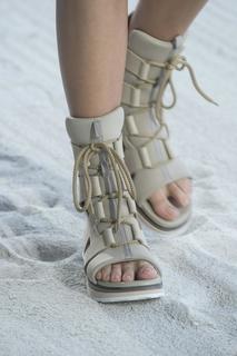 Charlee Fraser feet photo 17
