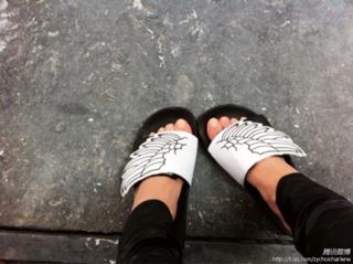 Charlene Choi feet photo 8