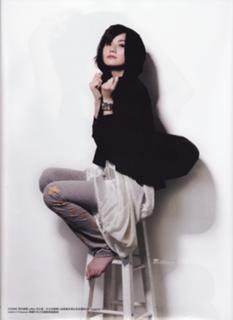 Charlene Choi feet photo 17