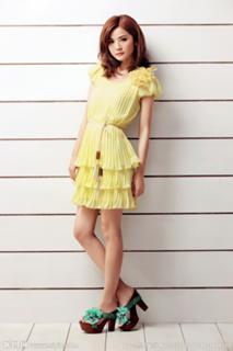 Charlene Choi feet photo 9