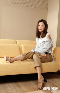 Charlene Choi feet photo 4