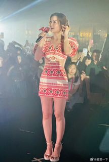 Charlene Choi feet photo 2