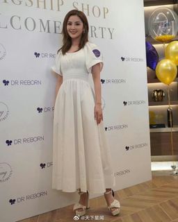 Charlene Choi feet photo 13