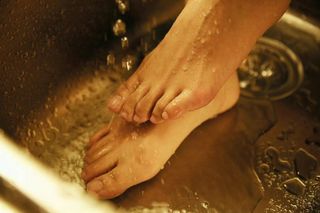 Charlene Choi feet photo 4