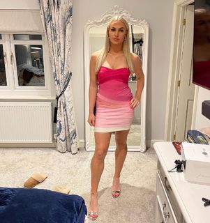 Charley Hull feet photo 6