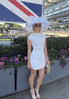 Charley Hull feet photo 1