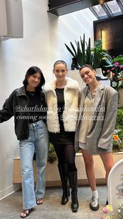 Charli D'Amelio feet photo thumbnail