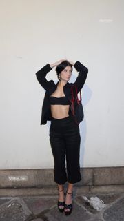 Charli D'Amelio feet photo thumbnail