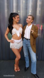 Charli D'Amelio feet photo thumbnail