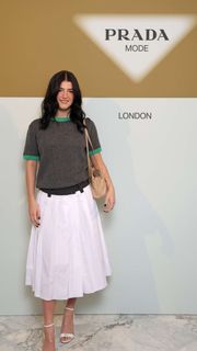 Charli D'Amelio feet photo thumbnail