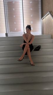 Charli D'Amelio feet photo 12