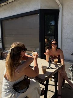 Charli D'Amelio feet photo 3