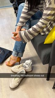 Charli D'Amelio feet photo 6