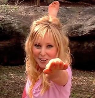 Charli Robinson feet photo thumbnail