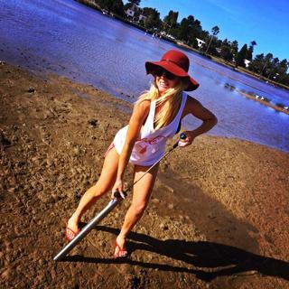 Charli Robinson feet photo thumbnail