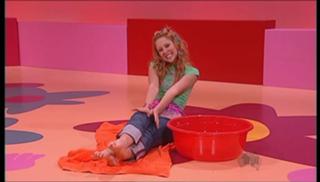 Charli Robinson feet photo thumbnail