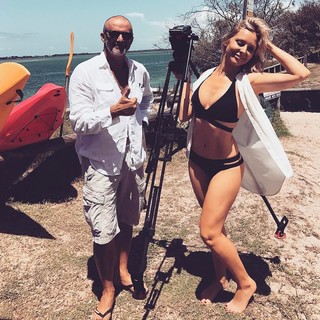 Charli Robinson feet photo thumbnail