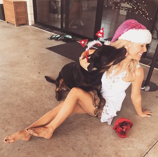 Charli Robinson feet photo thumbnail