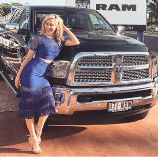 Charli Robinson feet photo thumbnail