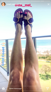 Charli Robinson feet photo thumbnail