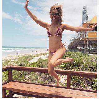 Charli Robinson feet photo thumbnail