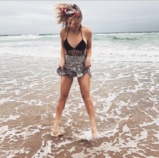 Charli Robinson feet photo thumbnail