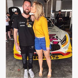 Charli Robinson feet photo thumbnail