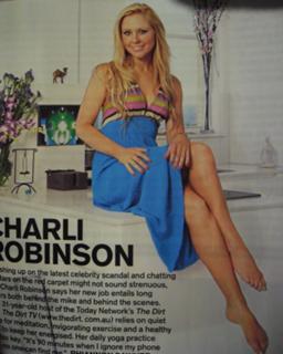 Charli Robinson feet photo thumbnail