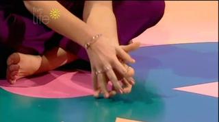 Charli Robinson feet photo thumbnail